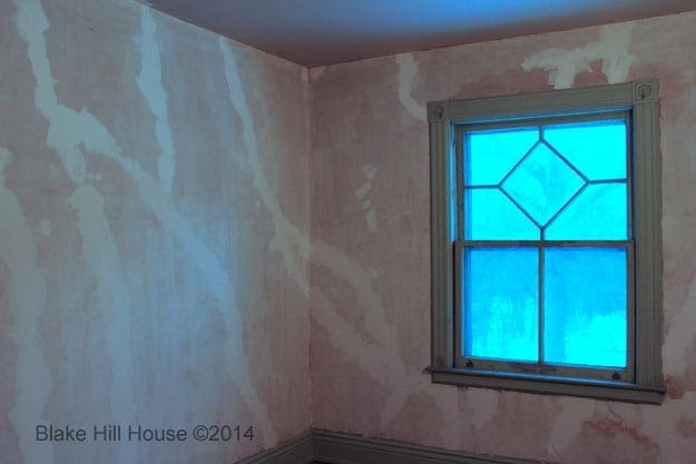 filledplastercracks