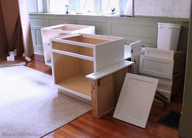 kitchencabinetinstall1